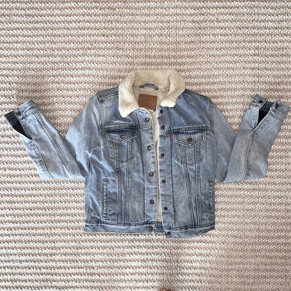 LEVI’S ORIGINAL SHERPA TRUCKER JACKET
